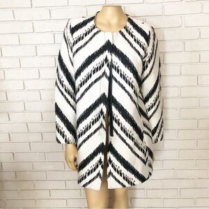 Chico’s Women‎ Abstract Chevron Jacket